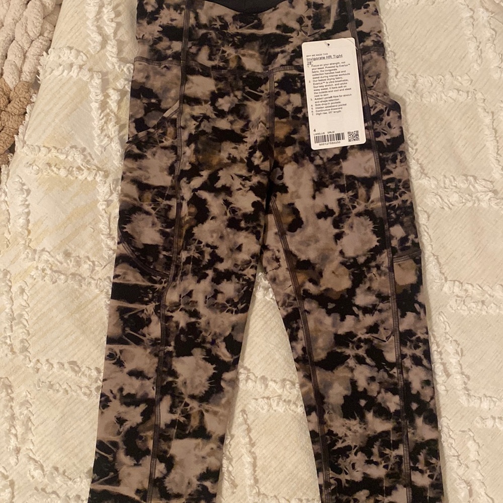 lululemon athletica Black and Gray Patterned Leggings